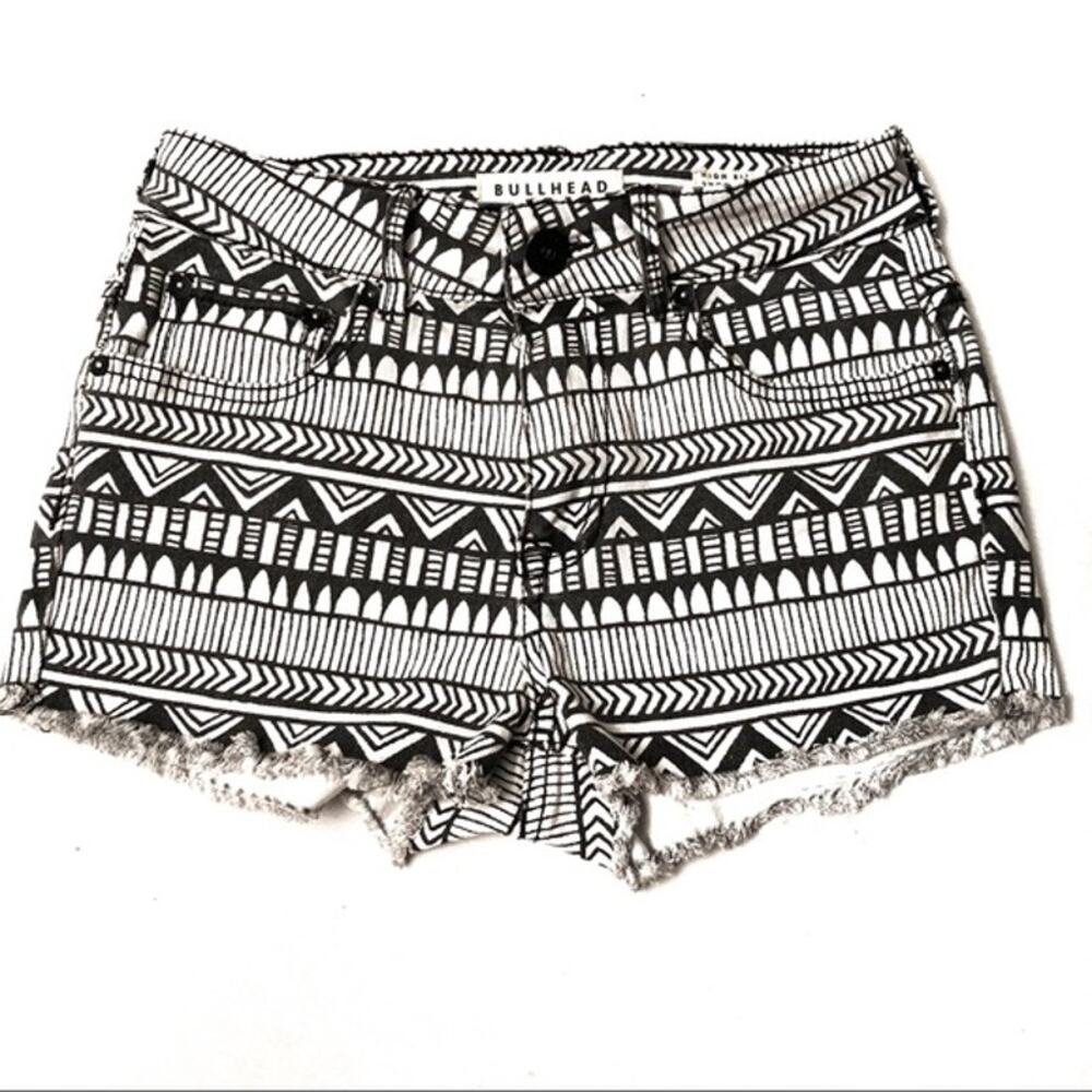 Bullhead Denim High Waisted Shorts Black White Print Raw Hem Size 3